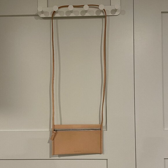 Building block slim sling crossbody NWT - Picture 3 of 5